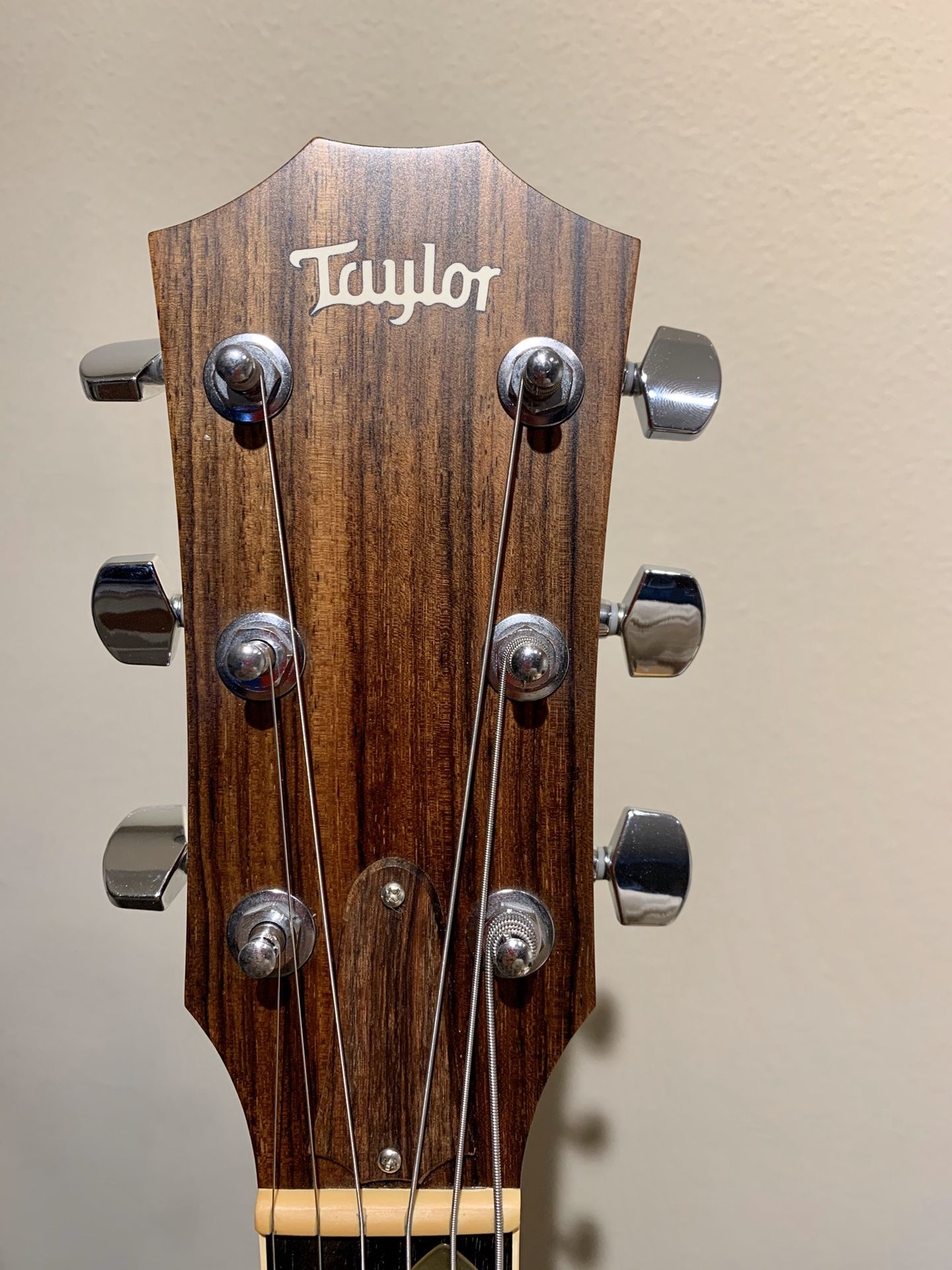 Left Handed Taylor GA3 Acoustic Guitar for Sale in La Canada Flt, CA