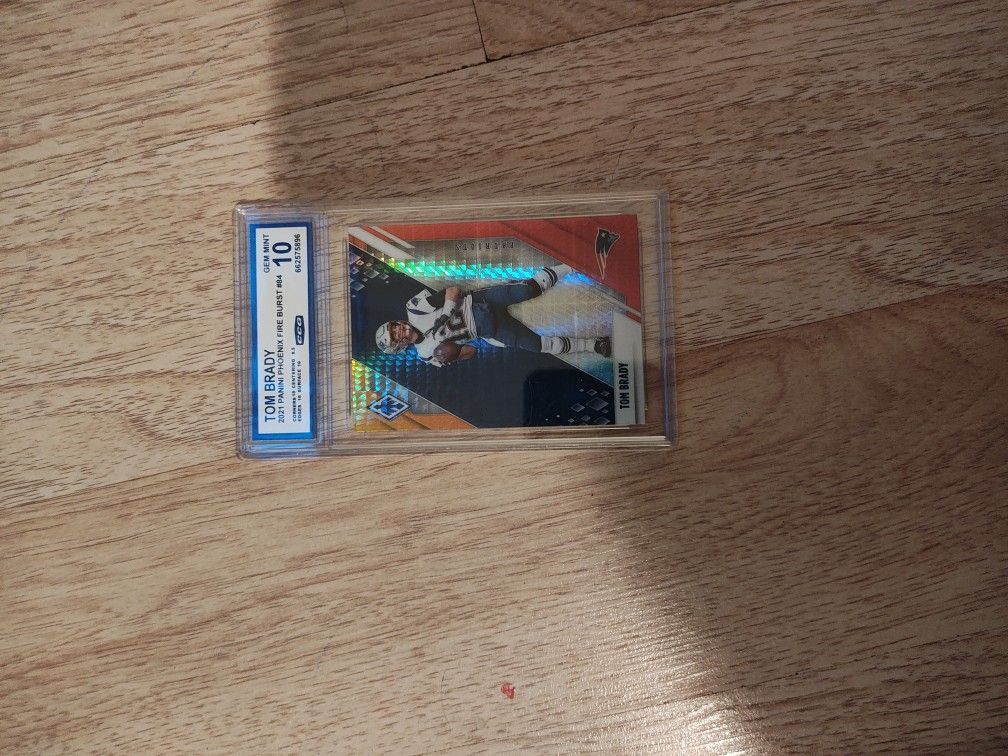 2021 Panini Phoenix Tom Brady #84 Fire Burst - CCG 10 GEM MINT 🔥