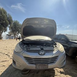 2011 Hyundai Tucson Non Running/ Parts Only‼️