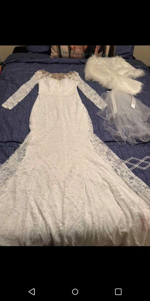 New Wedding Dress Set Size 10 Comes With Veil