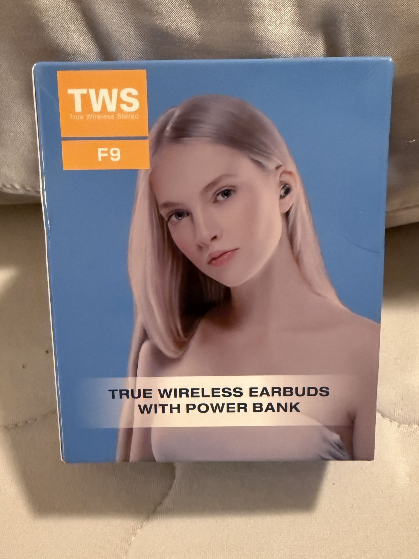 TWS BTH-F9-5 TRUE WIRELESS SMART TOUCH EARBUDS WITH POWER BANK EASY PAIR NIB