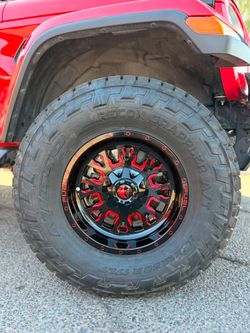 17x9 Fuel Rims and Tires 35/1250/17 Nitto Recon