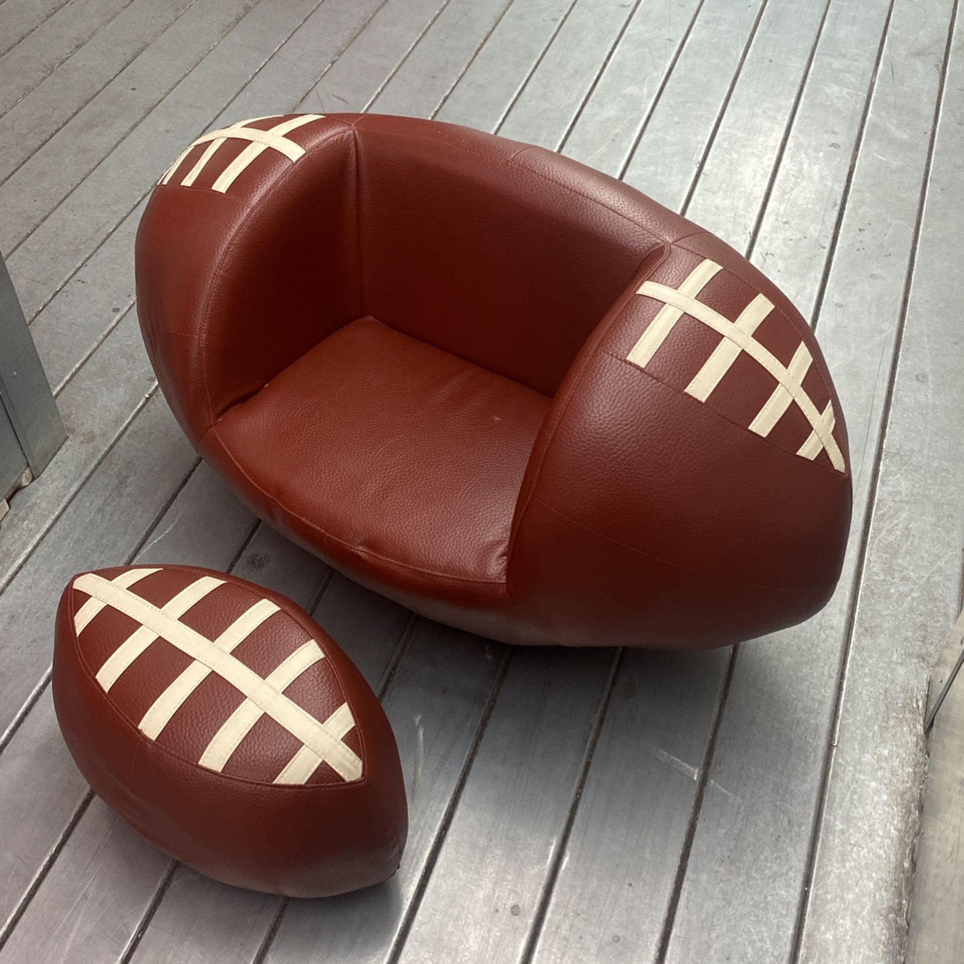 FOOTBALL CHAIR WITH FOOT REST INCLUDED