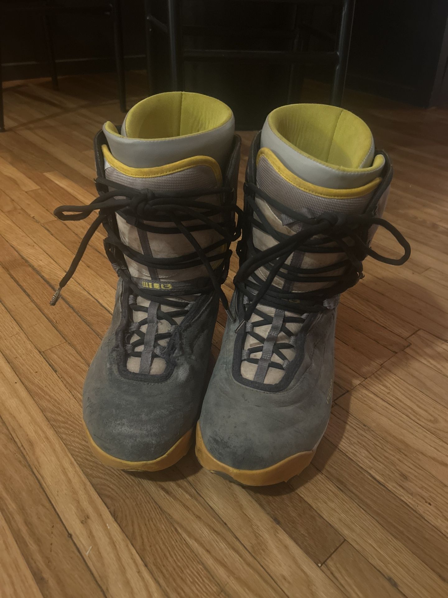 Men’s Size 12 Snowboard Boots
