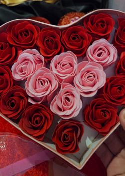 Bath Fragrance, Rose Heart Box, Rose, Flower Shaped Bath Solution, Instagenic Gift, Gift, Valentine's Day, Mother's Day,  red $ Pink