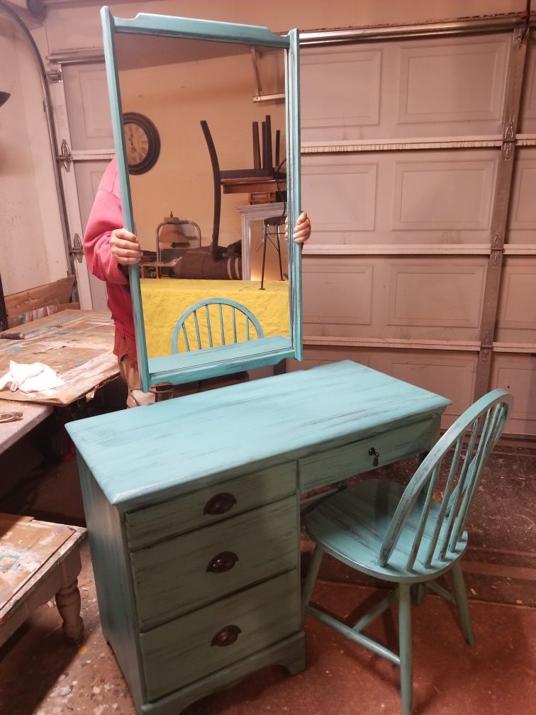 Vanities (sold separately)