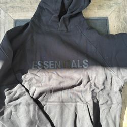 Essential Hoodie Black Appliqué 