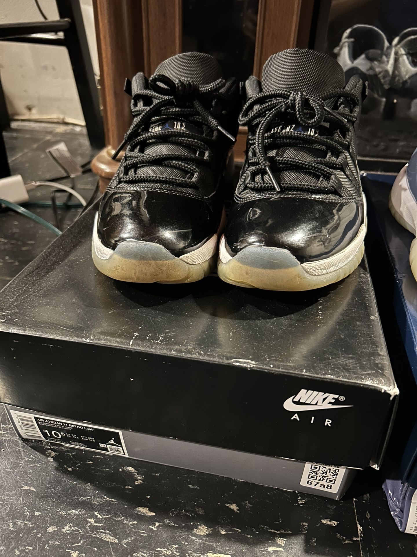 Jordan 11 Low Space jams 