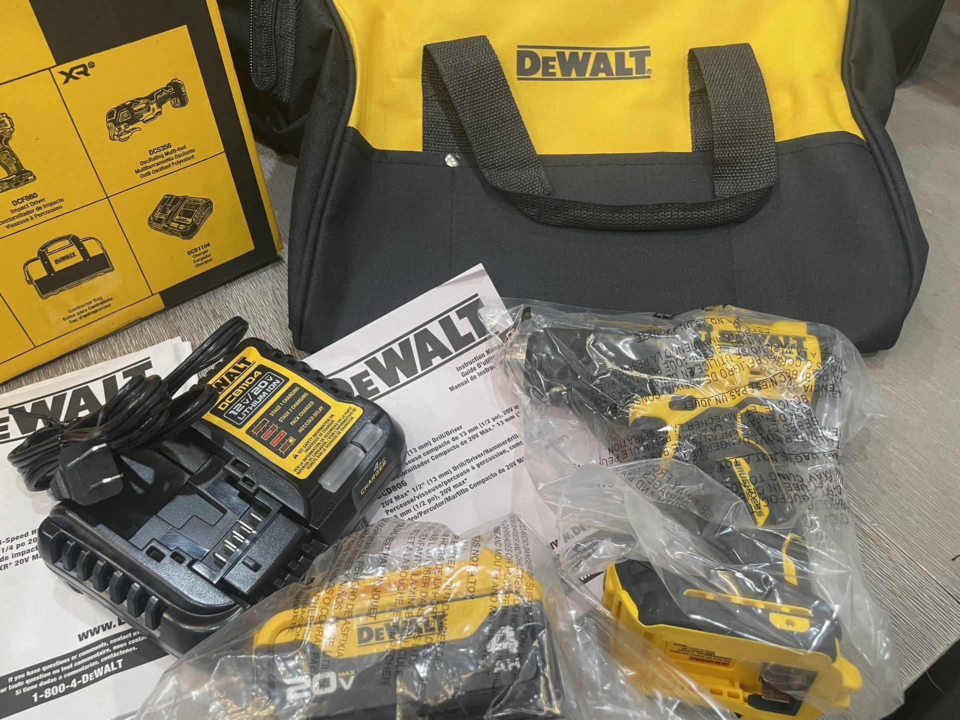 Dewalt Drill With A 4.0 Battery And Charger 