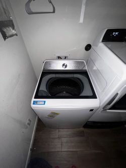 Washer And Dryer Set