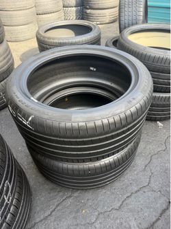 275/40R20 Pirelli