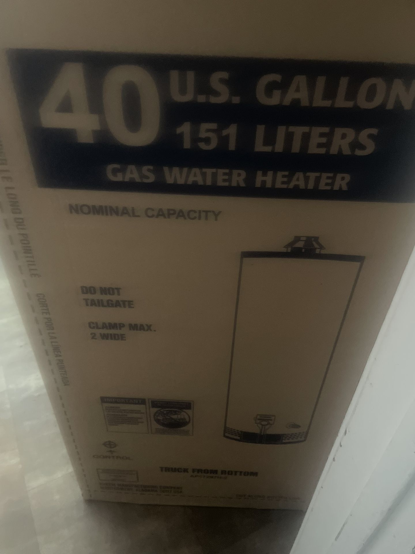 40Gallon Natural Gas Water Heater $350 Installation Available If Needed