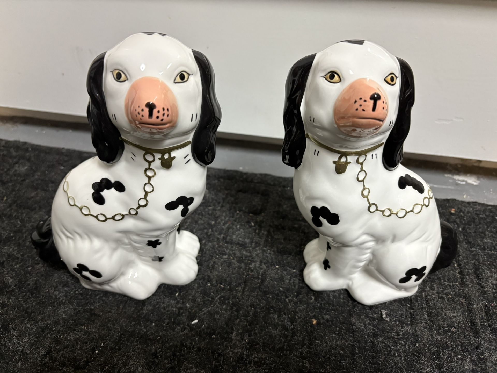 2 Black & White English Staffordshire Cavalier King Charles Spaniel Dog Statues. Antique England Staffie Look. PERFECT PAIR. Also, Foo Fu Doggies.