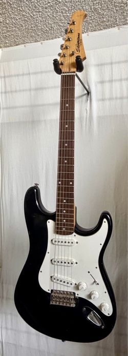 Silvertone Stratocaster Electric Guitar Squier Fender Strat