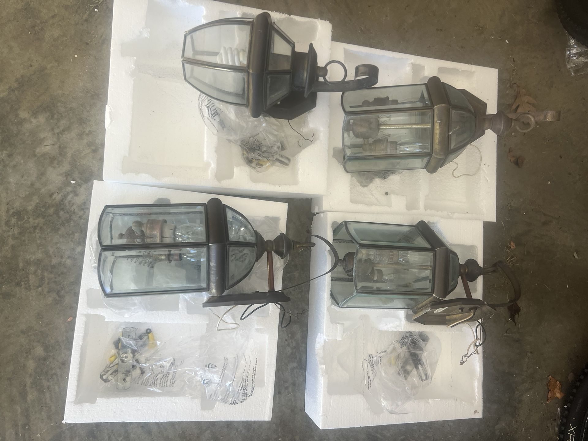 4 Exterior Wall Mount Light Fixtures