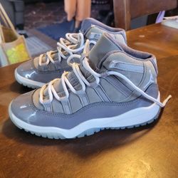 JORDAN  11  KIDS 13.5