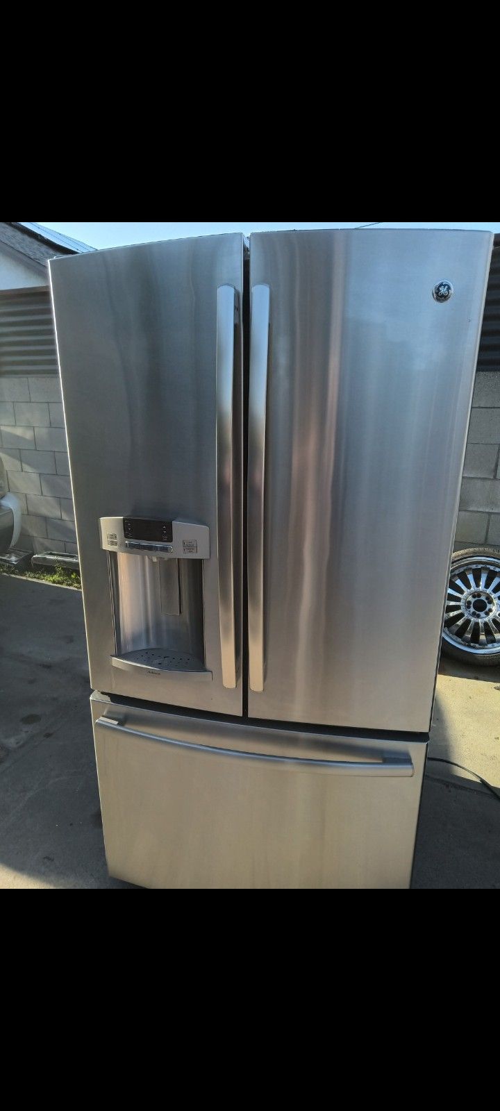 GE Refrigerator 