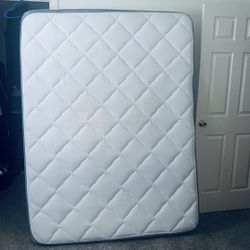 Queen Mattress & Box Spring 