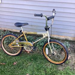 1980 Team Murray BMX 20 Inch.(Black And Gold)