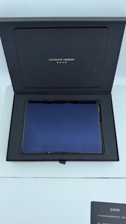 Huawei Mate XTs Ultimate Design Tri-Fold 512GB + Watch Fit 4