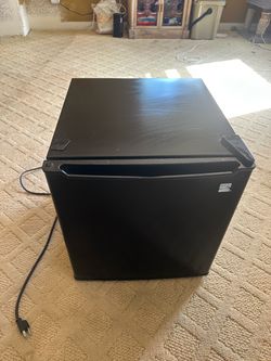 Mini fridge