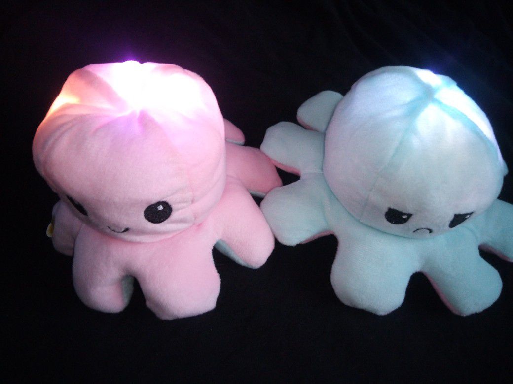 Reversible Octopus Plush With Light