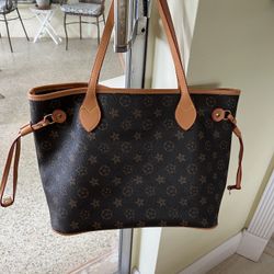 Gorgeous Ladies Shoulder Bag