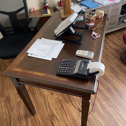 Desk & office chair