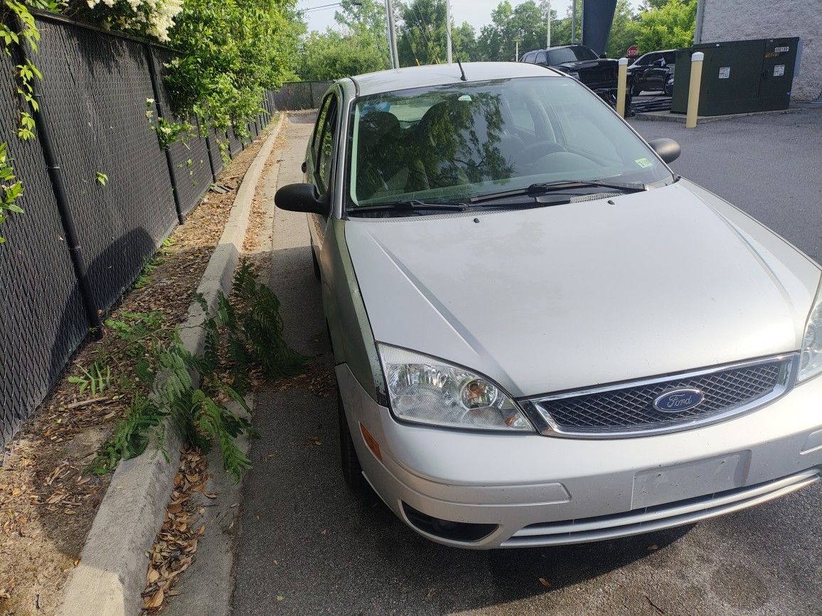 17 Inch Tires 2007 Focus 71,000 Giving Option To Buy Before I Fix