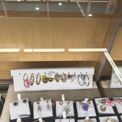 14k 10k Earrings Different Prices And Grams Layway Available 10% Down If You Interested Please Make Sure You Ask For Maribel Thank You 