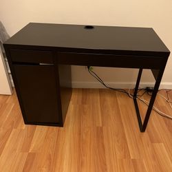 Small Computer Desk