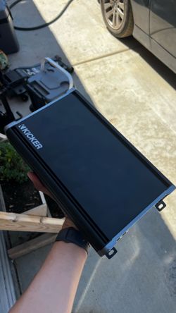 Kicker CXA1200.1 mono class D subwoofer amplifier