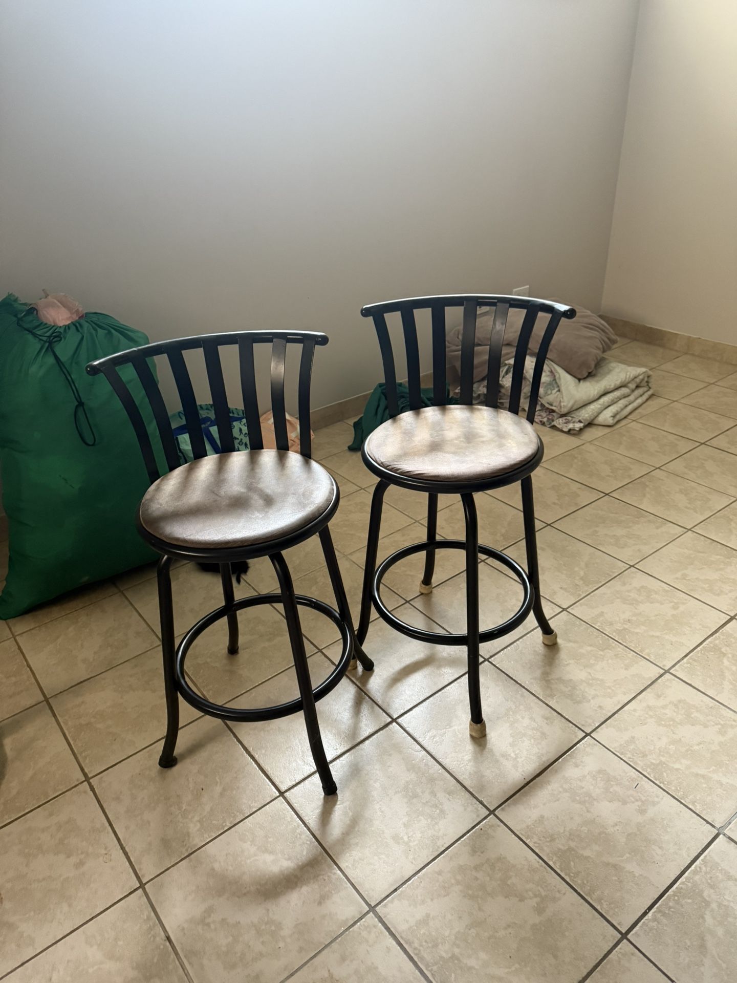 2 Chairs