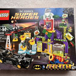 Lego 76035 DC Comics Batman Jokerland 1037pcs - Brand New Sealed