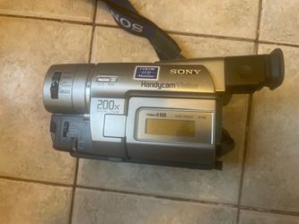 Sony hi 8 camcorder