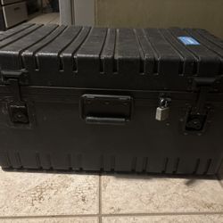 MILITARY SUITCASE  