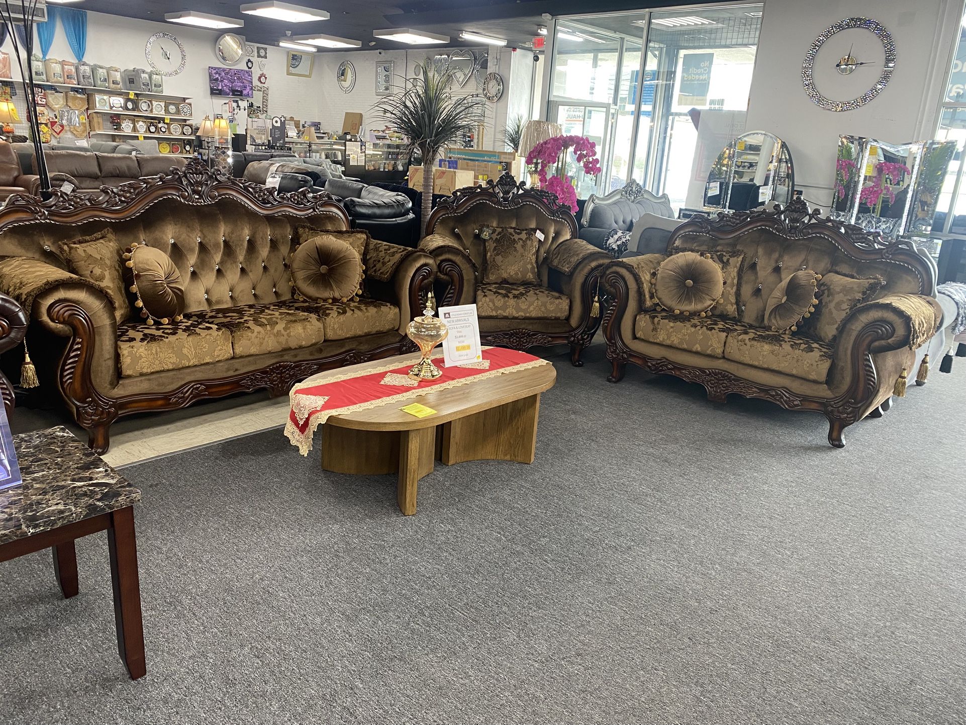 Sofa And Loveseats