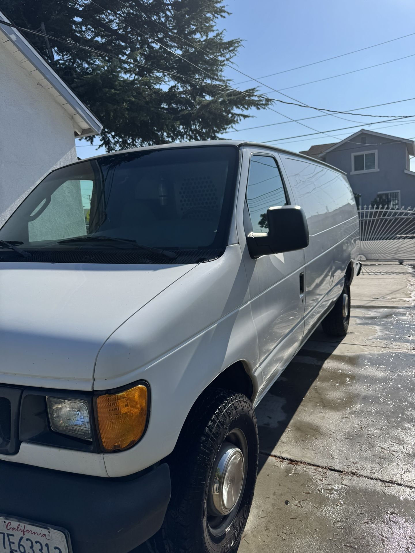 2003 Ford E-250