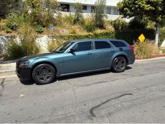 Dodge magnum rt 5.7L $4500