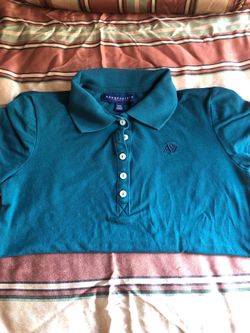Hunter Green. Shirt Size MEDIUM For GIRL