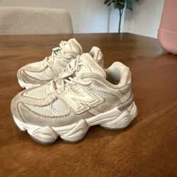 Toddler new Balance 9060