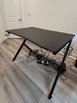 Gaming Desk Black Laminate w/Cable Holes 45.3 x 29