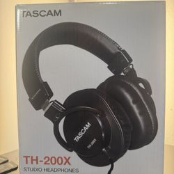 Tascam TH-200X Studio Headphones
