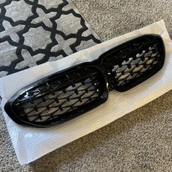 Glossy Black Diamond Front Grille for BMW G20 330I M340I Models from 2019 to 2022