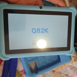 Dos tabletas nuevas con cover y regalo un cover extra