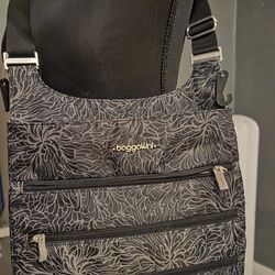 Over the shoulder daily use bag