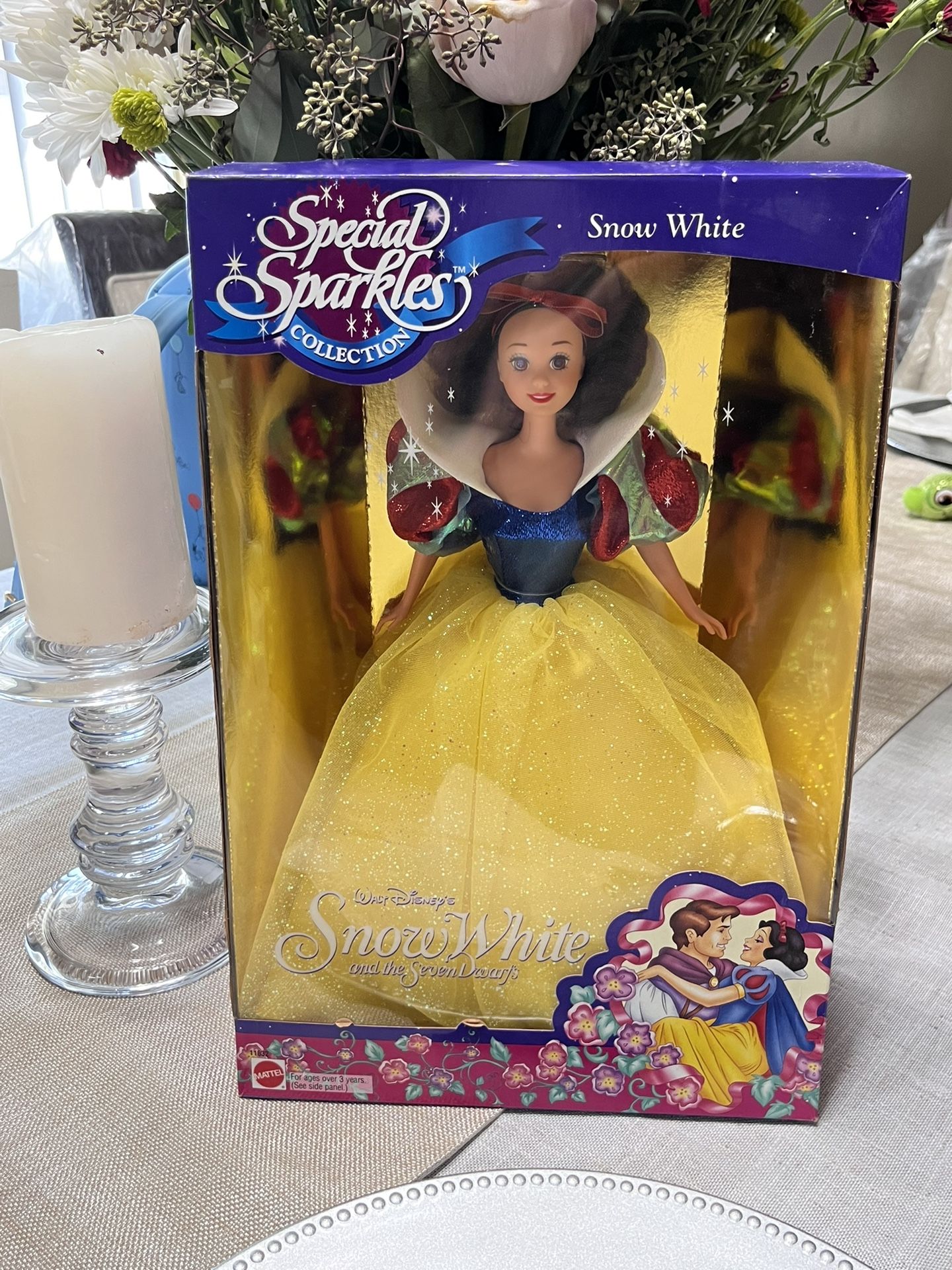 Snow White Special Sparkles Collection Barbie 