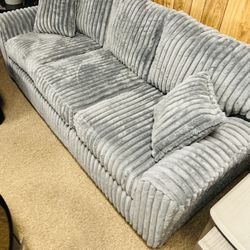Cozy Nice Stylish Couch 