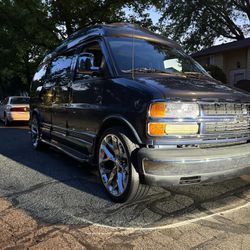 1999 Chevy Express Southern Comfort 