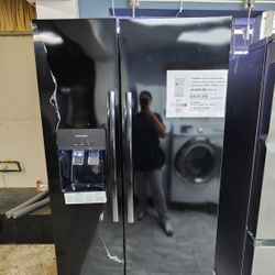 FRIDGIDAIRE SIDE BY SIDE REFRIGERATOR WITH 1 YEAR WARRANTY/1 AÑO DE GARANTIA POR ESCRITO 